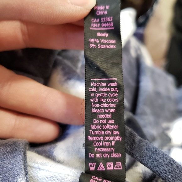 Betsey Johnson Performance Tie-Dye Hoodie Sz M - Picture 6 of 6